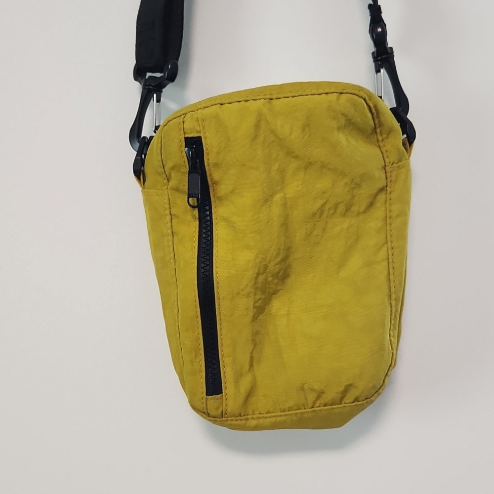 Mustard Baggu Sport Crossbody